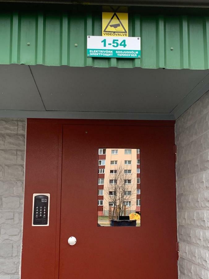 Ореховая Горка Апартаменты С Балконом И Лифтом Narva Exteriér fotografie